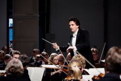 Konzert der Dresdner Philharmonie mit Sunwook Kim am Klavier und Michael Sanderling als Dirigent