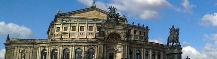 Karten für die Vorstellung "Carmen" in der Semperoper Dresden im Reise-Angebot mit Hotel-Übernachtung als Pauschalreise nach Dresden