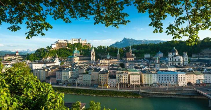 Reise-Arragement mit Karten Mozartfest und Mozartwoche in Salzburg