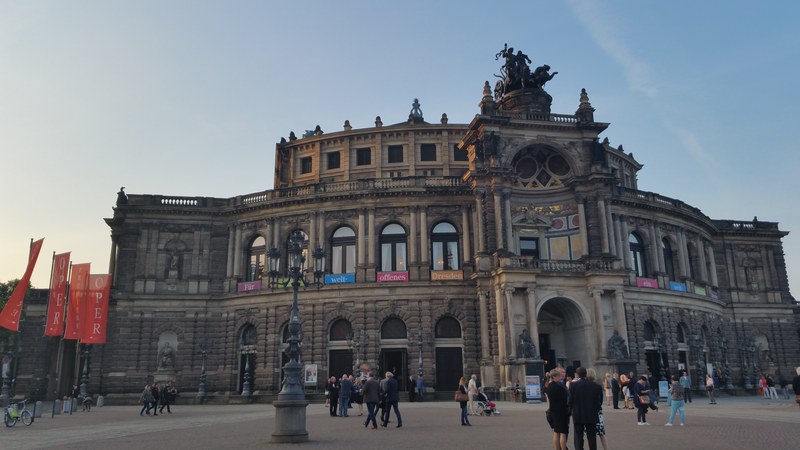 Don Carlo In Der Semperoper Dresden Karten Angebote Idee Reisen