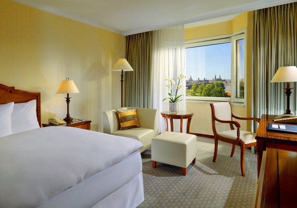 Deluxe Zimmer im Hotel Bellevue Dresden